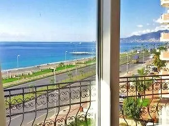 Отель Deniz