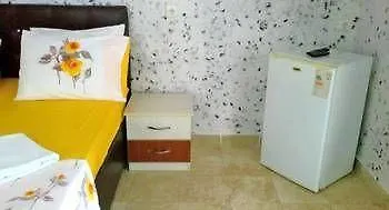 Deniz Махмутлар
