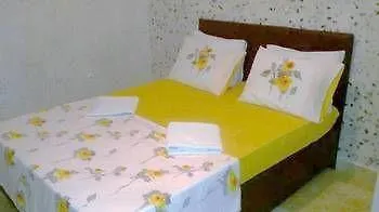 Deniz Махмутлар