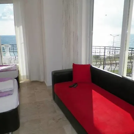 Отель Deniz 4*